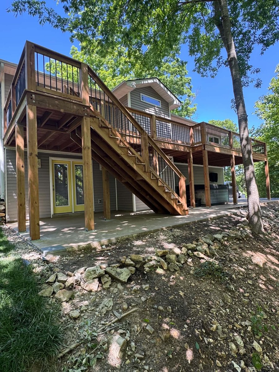 Large multilevel CedarTone deck built by Freedom Home Improvements